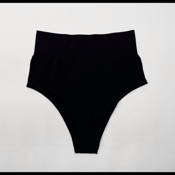 LES GIRLS LES BOYS Seamless Sport Brief (NWT) Retail: $68 - Picture 2 of 6
